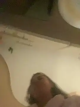 Flossy Vettie online show from March 6, 2025, 9:09 pm