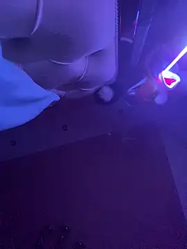 Flossy Vettie online show from March 22, 2025, 1:11 am