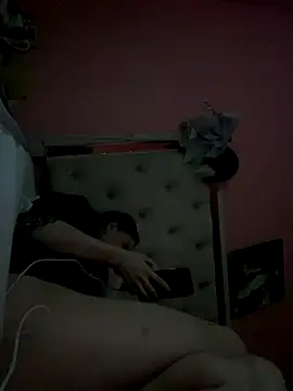 Flossy Vettie online show from October 10, 2025, 1:04 am