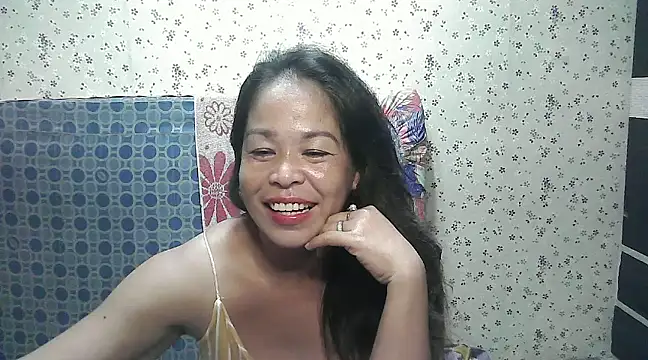 Snapshot of yummytitsxxx168 chatting on March 13, 2025, 6:58 am yummytitsxxx168 online show from March 13, 2025, 6:58 am