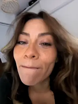 Snapshot of SamyJones9 chatting on October 26, 2025, 5:46 am SamyJones9 online show from October 26, 2025, 5:46 am