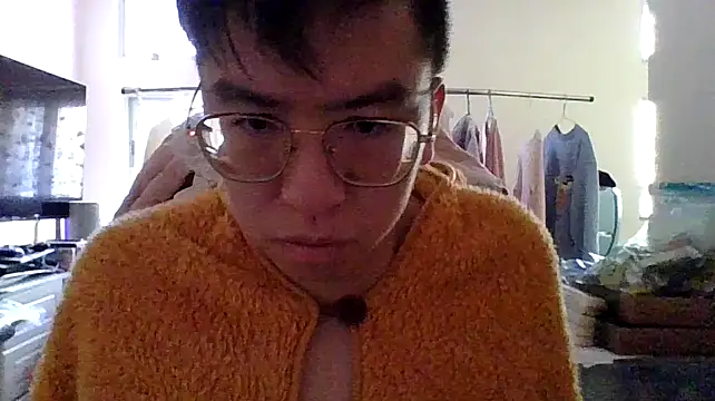 Snapshot of charlie_xdd chatting on January 19, 2025, 8:50 am charlie xdd online show from January 19, 2025, 8:50 am