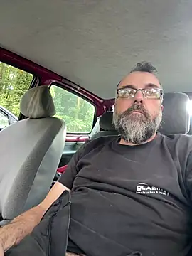 Snapshot of jim470 chatting on July 3, 2026, 12:55 pm jim470 online show from July 3, 2026, 12:55 pm