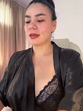 MeganDupont online show from November 3, 2025, 1:23 pm