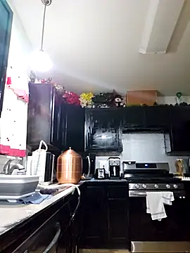 ScarletCallings420 online show from November 7, 2025, 4:07 pm