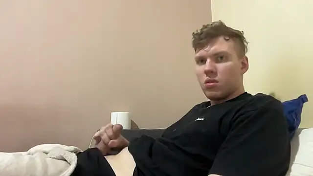 Snapshot of sexybooii6968 chatting on February 17, 2026, 3:51 pm sexybooii6968 online show from February 17, 2026, 3:51 pm