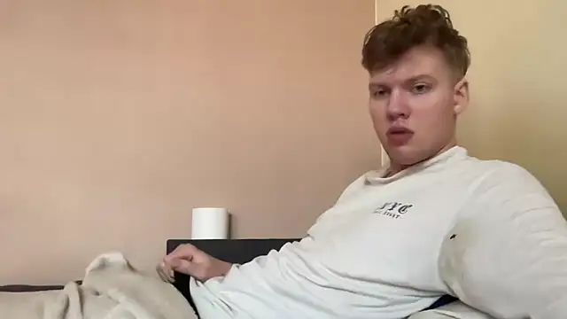 sexybooii6968 online show from March 5, 2026, 10:11 am