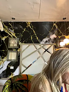 scarlett sexx69 online show from October 10, 2025, 6:51 pm