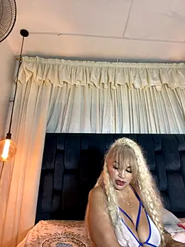 scarlett sexx69 online show from November 9, 2025, 10:46 am