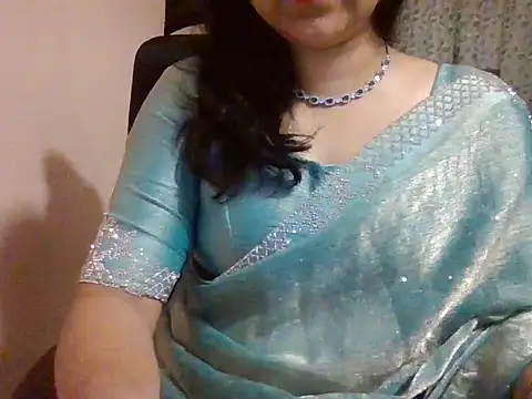 Pinky 4 online show from December 3, 2025, 6:28 pm