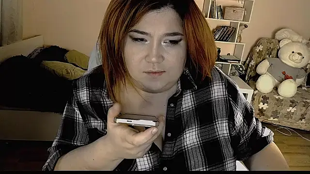 Snapshot of Vi-Vixen chatting on December 12, 2024, 8:25 am Vi-Vixen online show from December 12, 2024, 8:25 am