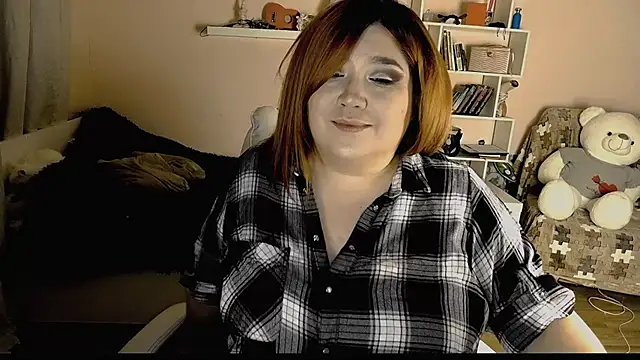 Snapshot of Vi-Vixen chatting on December 17, 2024, 7:04 pm Vi-Vixen online show from December 17, 2024, 7:04 pm