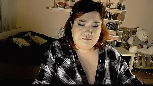 Snapshot of Vi-Vixen chatting on January 13, 2025, 7:53 pm Vi-Vixen online show from January 13, 2025, 7:53 pm