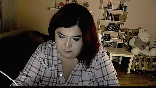 Snapshot of Vi-Vixen chatting on January 14, 2025, 5:56 pm Vi-Vixen online show from January 14, 2025, 5:56 pm