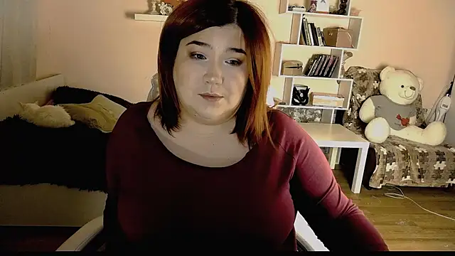 Snapshot of Vi-Vixen chatting on January 21, 2025, 9:25 pm Vi-Vixen online show from January 21, 2025, 9:25 pm