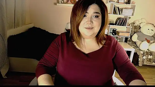 Snapshot of Vi-Vixen chatting on February 7, 2025, 7:38 pm Vi-Vixen online show from February 7, 2025, 7:38 pm