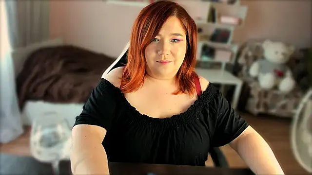 Snapshot of Vi-Vixen chatting on September 15, 2025, 11:43 am Vi-Vixen online show from September 15, 2025, 11:43 am