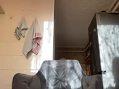 milaja online show from April 9, 2026, 3:50 pm