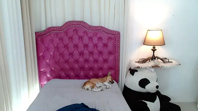 DreamLADYBOY online show from February 9, 2026, 2:15 am