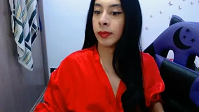 OriannaDomenechi online show from August 4, 2026, 1:20 am