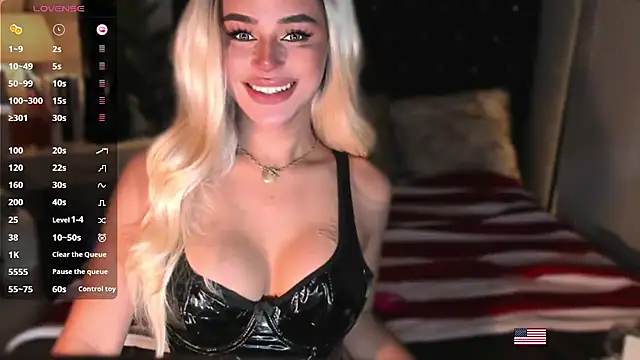 webcumgodess online show from October 1, 2025, 7:09 pm