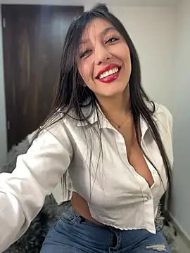 MiaJones21 online show from July 27, 2026, 9:44 pm