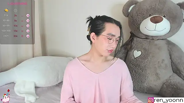 Snapshot of Ren_yoon chatting on October 5, 2025, 2:59 pm Ren yoon online show from October 5, 2025, 2:59 pm