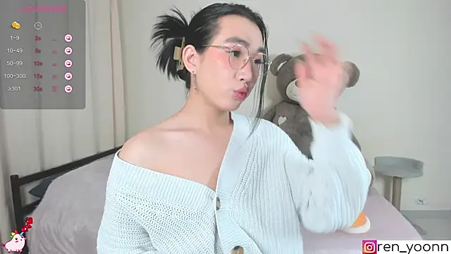 Snapshot of Ren_yoon chatting on October 12, 2025, 2:43 am Ren yoon online show from October 12, 2025, 2:43 am