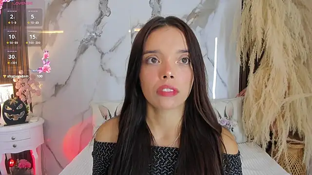 Snapshot of hannahill69 chatting on October 17, 2025, 4:48 am hannahill69 online show from October 17, 2025, 4:48 am