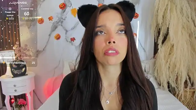 Snapshot of hannahill69 chatting on October 28, 2025, 5:33 am hannahill69 online show from October 28, 2025, 5:33 am