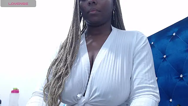 Snapshot of mommywebcam chatting on September 21, 2025, 3:13 pm mommywebcam online show from September 21, 2025, 3:13 pm