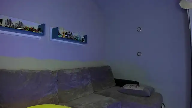 CassiaBlade1 online show from December 3, 2024, 9:45 pm