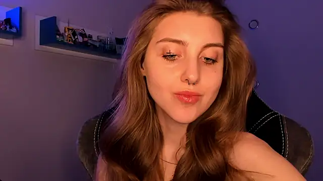 CassiaBlade1 online show from February 20, 2025, 7:19 pm