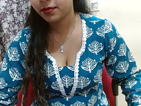 LovingPihu online show from April 16, 2026, 5:30 am