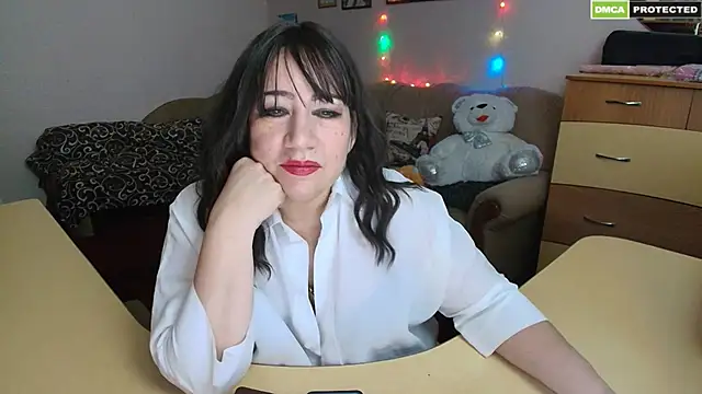 Lucretia Goldi  online show from December 30, 2024, 12:11 am