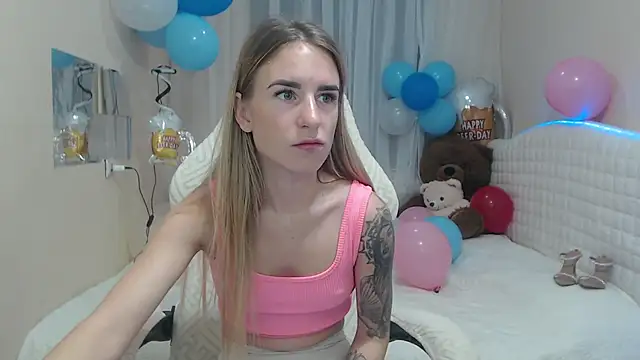 Snapshot of DeboraHorny chatting on October 4, 2025, 6:11 am DeboraHorny online show from October 4, 2025, 6:11 am