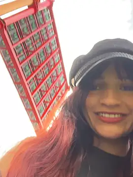 Lilith Mark online show from October 21, 2025, 7:58 pm