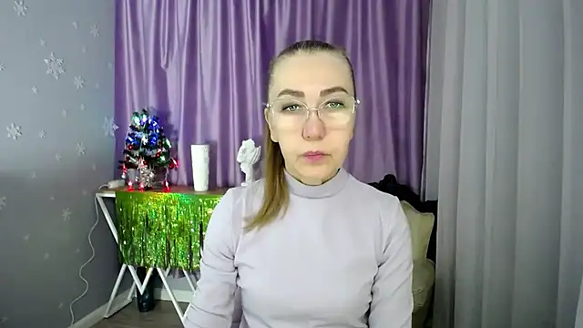 queen a n i online show from December 9, 2024, 6:01 am