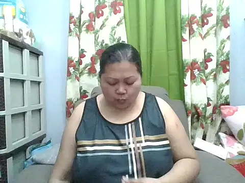 hornyKENDAH online show from April 15, 2026, 5:20 pm