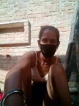 Snapshot of Mohni_Das chatting on May 2, 2026, 2:49 am Mohni Das online show from May 2, 2026, 2:49 am