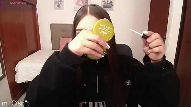 Snapshot of Miley_Baker chatting on January 17, 2026, 2:33 pm Miley Baker online show from January 17, 2026, 2:33 pm