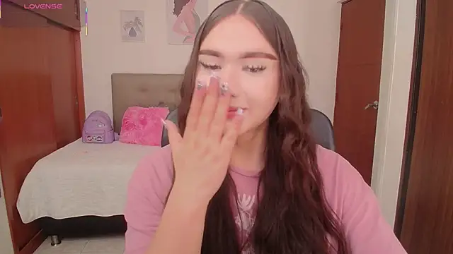 Snapshot of Miley_Baker chatting on February 5, 2026, 1:27 pm Miley Baker online show from February 5, 2026, 1:27 pm