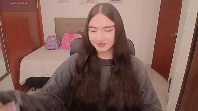 Snapshot of Miley_Baker chatting on February 16, 2026, 4:14 pm Miley Baker online show from February 16, 2026, 4:14 pm