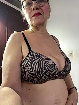 Snapshot of Sexytaty2022 chatting on June 25, 2026, 12:53 pm Sexytaty2022 online show from June 25, 2026, 12:53 pm
