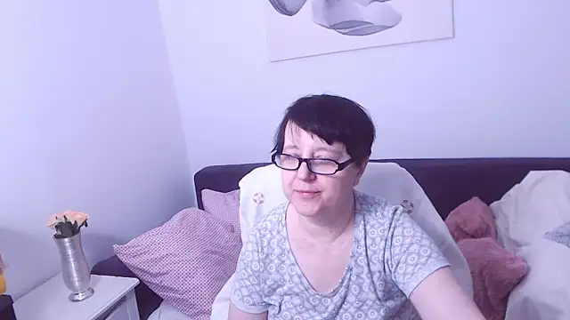 ChristaRose online show from April 10, 2026, 7:18 pm