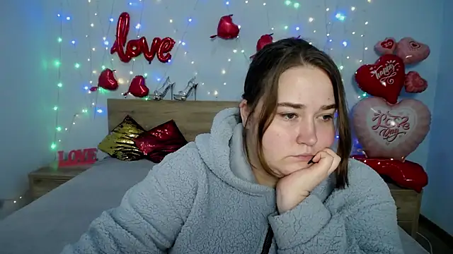 XX Daniella XX online show from February 3, 2025, 7:00 pm