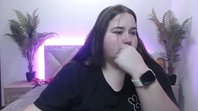 XX Daniella XX online show from October 6, 2025, 6:22 am