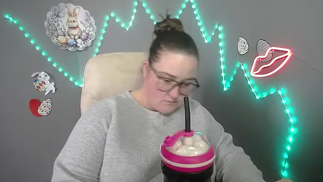 XX Daniella XX online show from April 9, 2026, 6:13 am