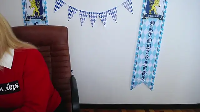 JessikaDaniel online show from October 6, 2025, 6:11 am