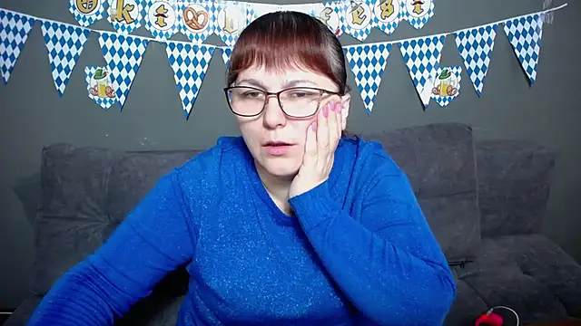 Snapshot of AliceInksSweetty chatting on September 27, 2025, 6:07 am AliceInksSweetty online show from September 27, 2025, 6:07 am